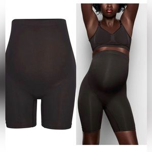Skims maternity sculpting short size L/XL color onyx new without tags
